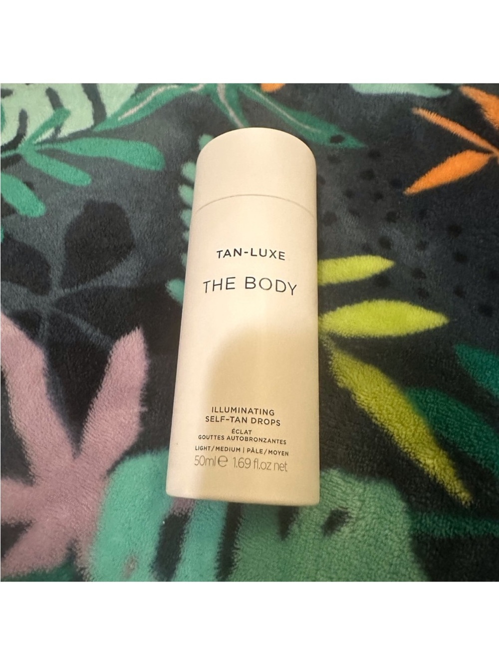 Tan Luxe Tan-Luxe the body illuminating self-tan drop NEW NIB 
1.69oz  STILL IN